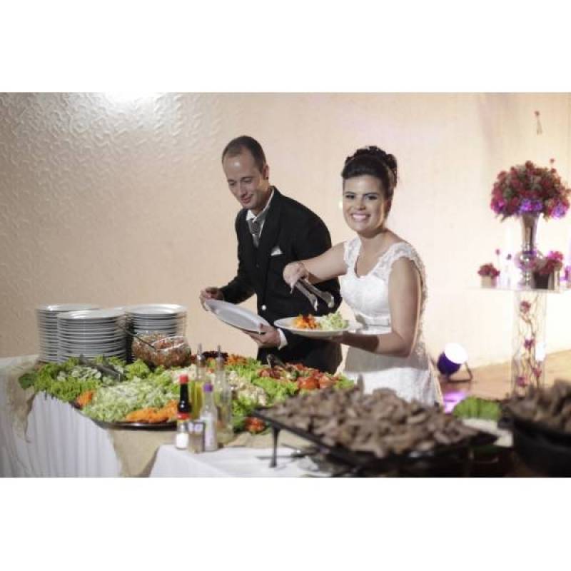 Buffet a Domicilio de Casamento em Poá - Buffet de Noivado a Domicílio