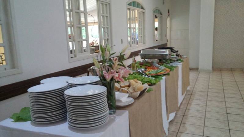 Buffet para Aniversário a Domicílio Preço em Aeroporto - Buffet para Confraternização a Domicílio